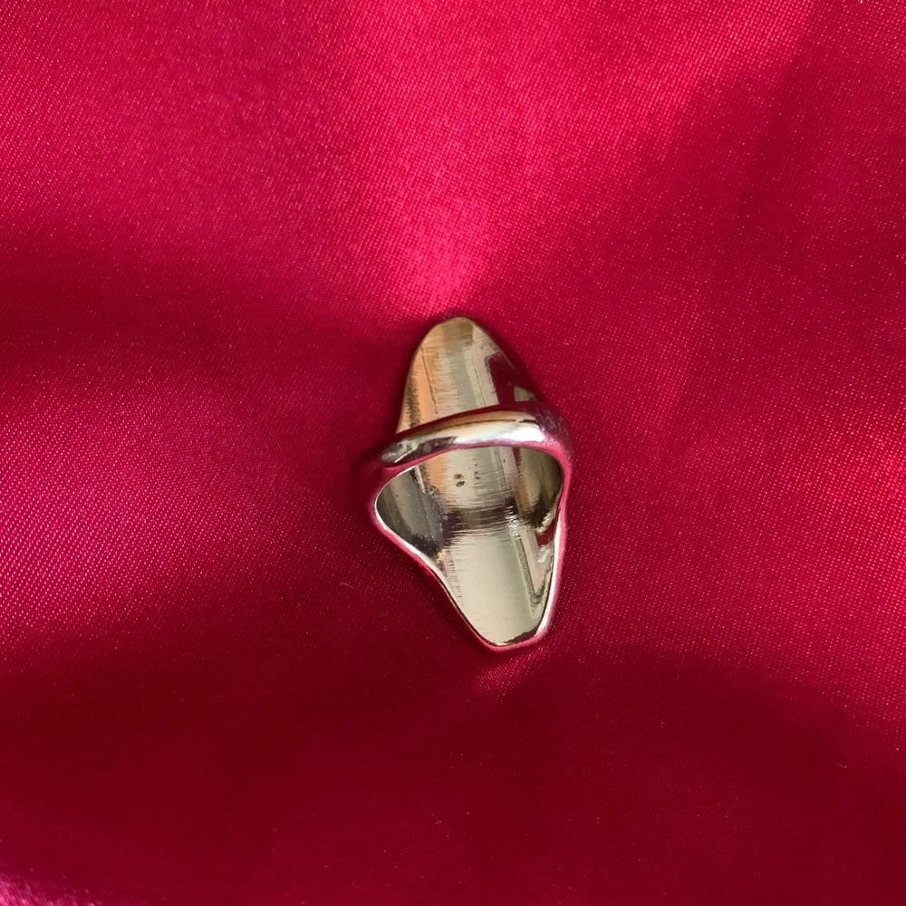 Silver Marcasite Ring - Picture 5 of 9